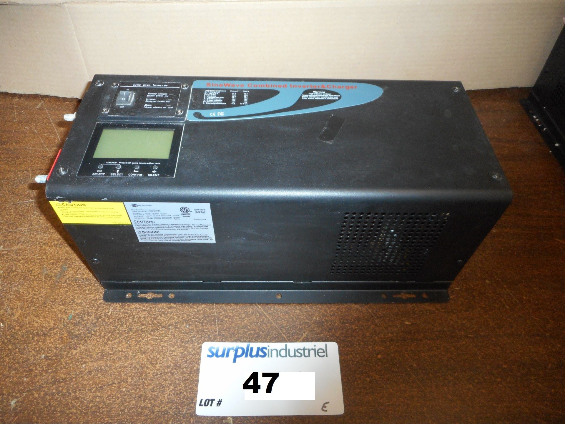 SINEWAVE COMBINEDINVERTER AND CHARGER MODEL: LW2000-E-12-C