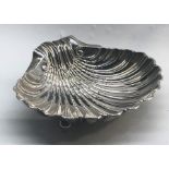 Large antique silver shell dish London silver hallmarks measures approx 16cm by 13.5cm weight 126g