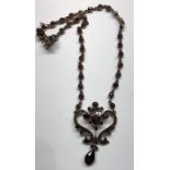 Victorian garnet pendant necklace pendant measures approx 45mm by 31mm in good condition