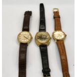 Selection of 3 vintage timex gents wristwatches