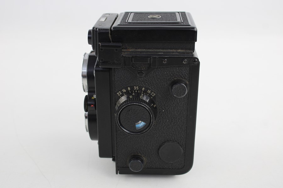 Yashica Mat 124 G Twin Lens Reflex FILM CAMERA w/ 80mm F/2.8 Lens & Case - Image 5 of 10