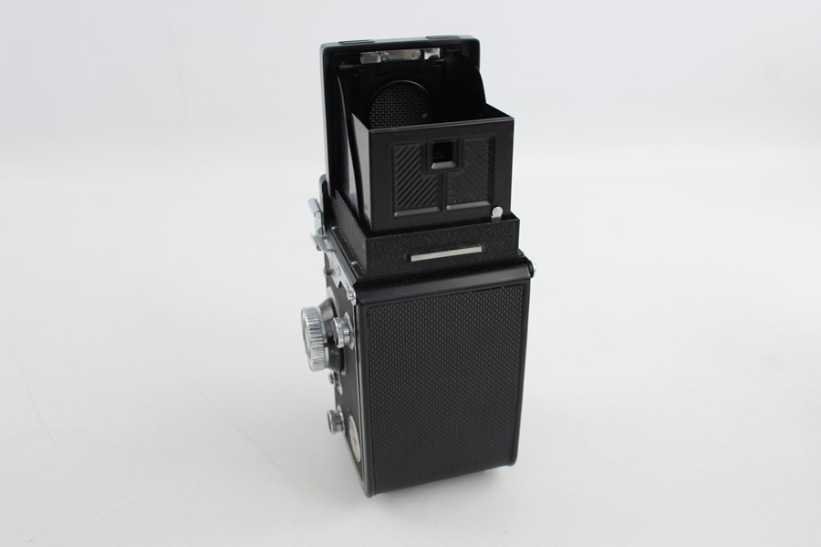 Yashca 24 Twin lens film camera w/ Yashica 80mm F/3.5 Lens - Image 7 of 9