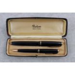 Vintage Parker vacumatic fountain pen w/ 14ct gold nib, pencil, box