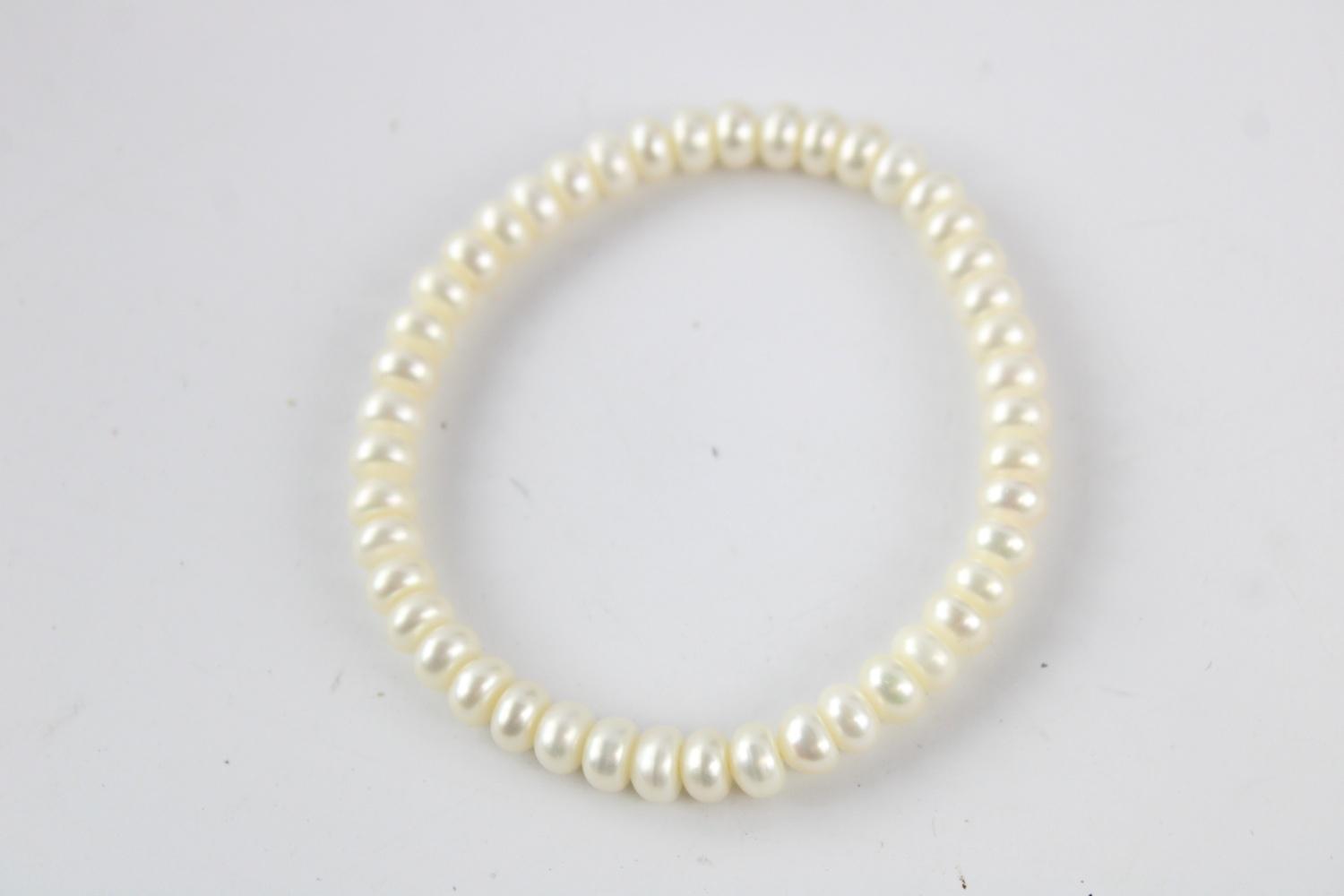 .925 Sterling silver clasped honora pearl branded pearl necklaces w/original packaging - Image 3 of 6