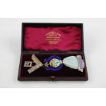 Vintage .925 sterling silver & enamel scene masonic medal / jewel tooting bec lodge hallmarked