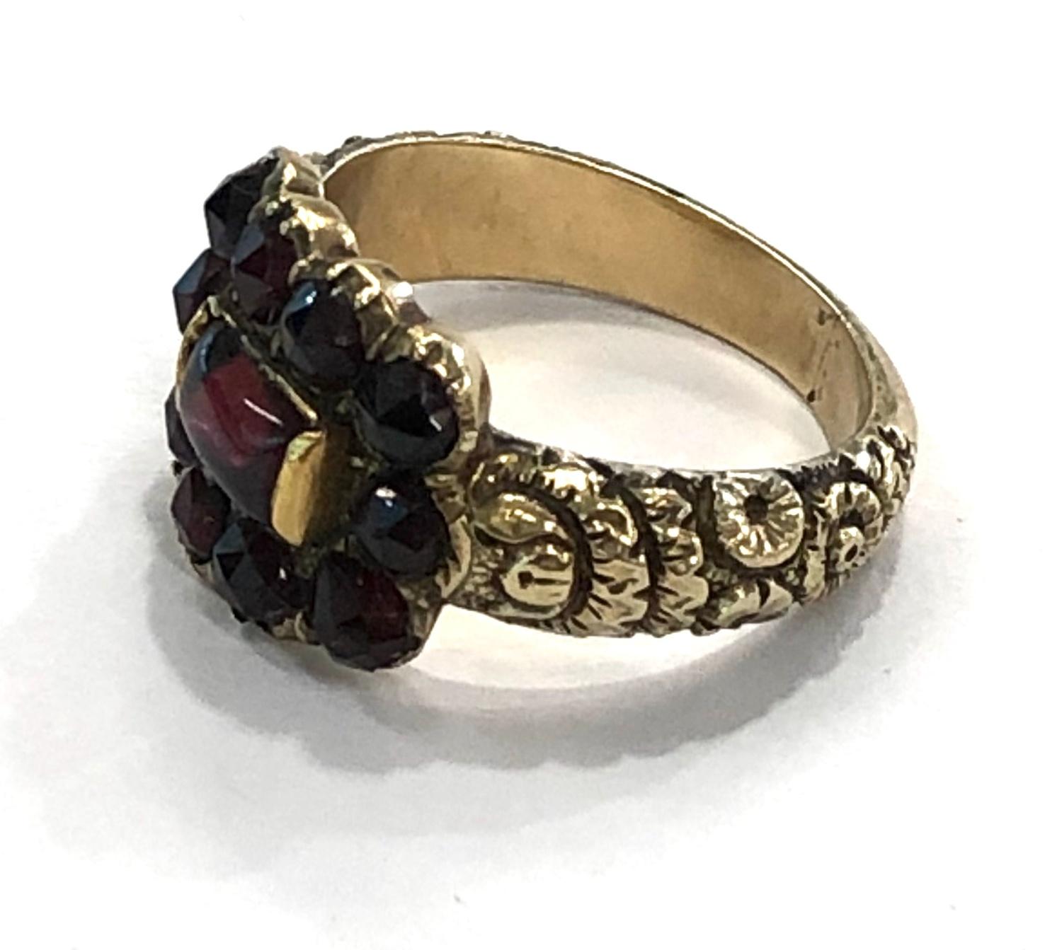 Georgian gold mourning ring set with garnets engraved on inside 1823 mary hooper weight 6.5g - Image 2 of 4