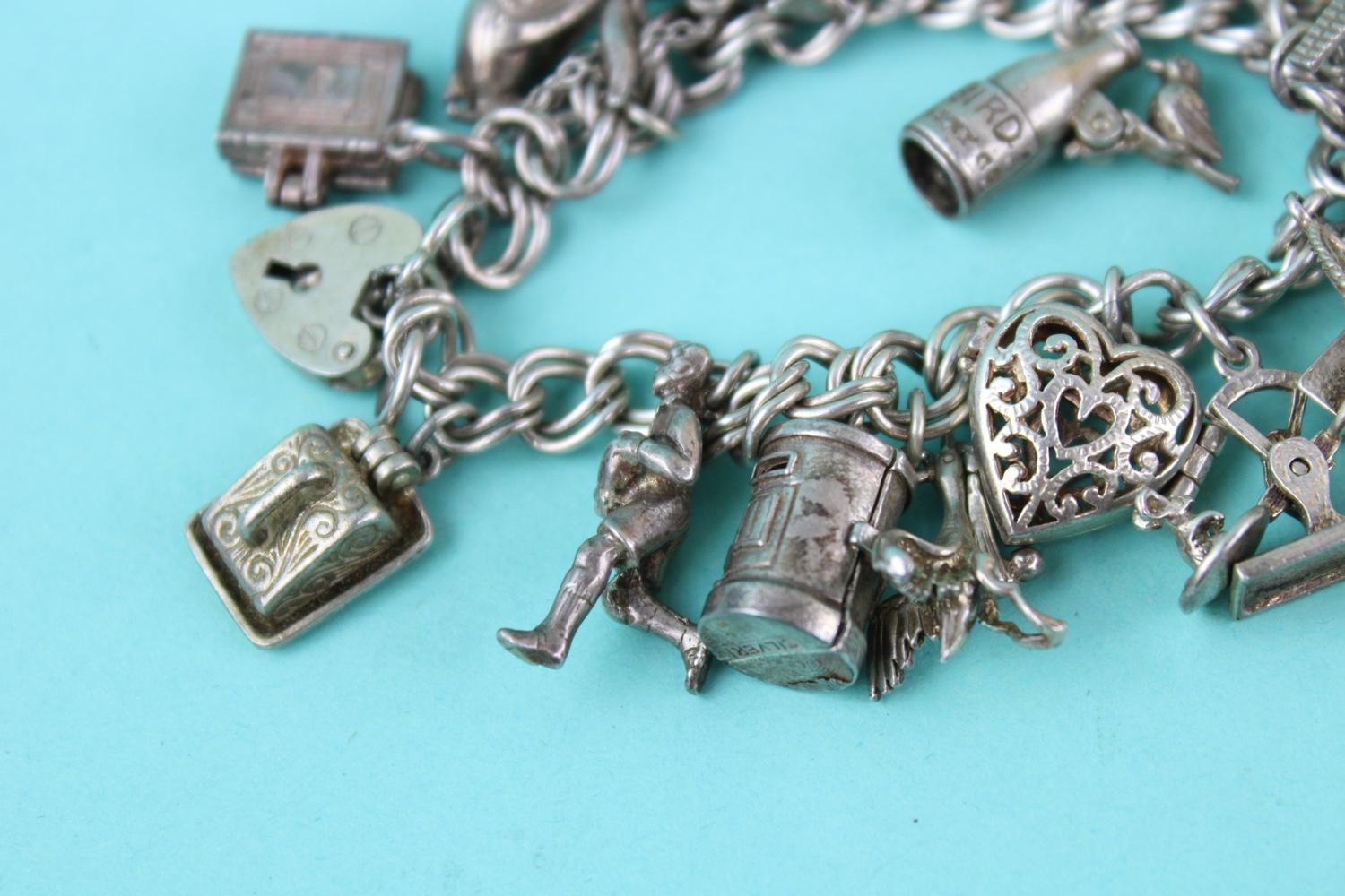 Vintage heart padlock loaded sterling silver charm bracelet (72g) - Image 2 of 3