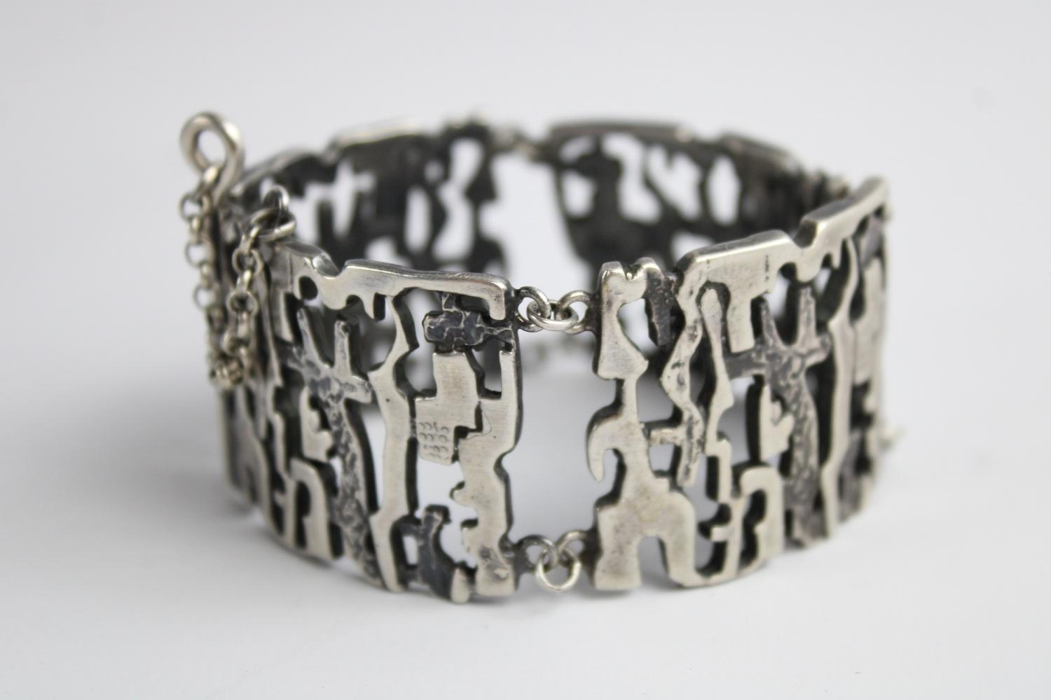 Vintage .835 silver textured modernist pendant necklace & bracelet set - Image 2 of 4