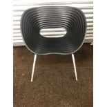 6 designer tom vac chairs by ron arad Vitra black with plastic grey metal legs