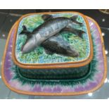Fine George Jones Majolica lidded dish set with fish on lid named on base plate measures approx 22cm