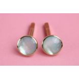 Hallmarked 9ct gold mother of pearl cufflinks (8.7g)