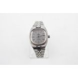 Vintage ladies Omega Seamaster stainless Steel wristwatch quartz w/ Omega Crown