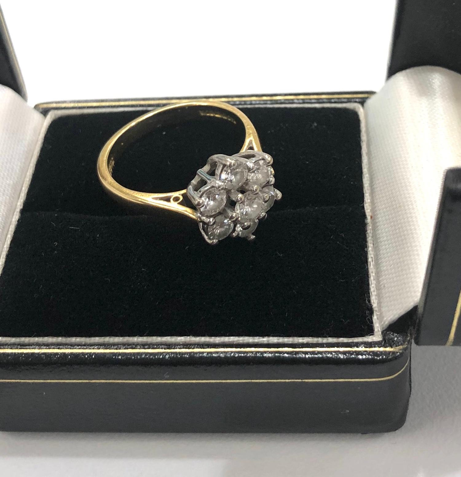 1.00ct diamond flower cluster ring in 18ct gold size M/6.5 - Image 3 of 4