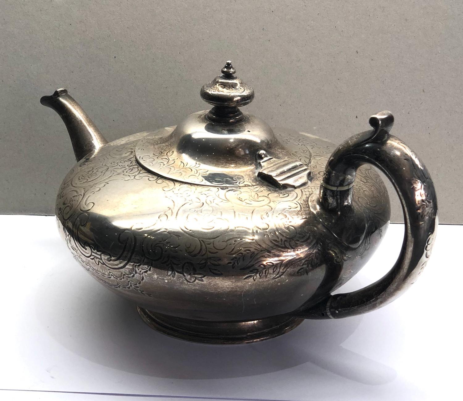 Victorian silver teapot london silver hallmarks makers mark W.M weight 600 g - Image 3 of 6
