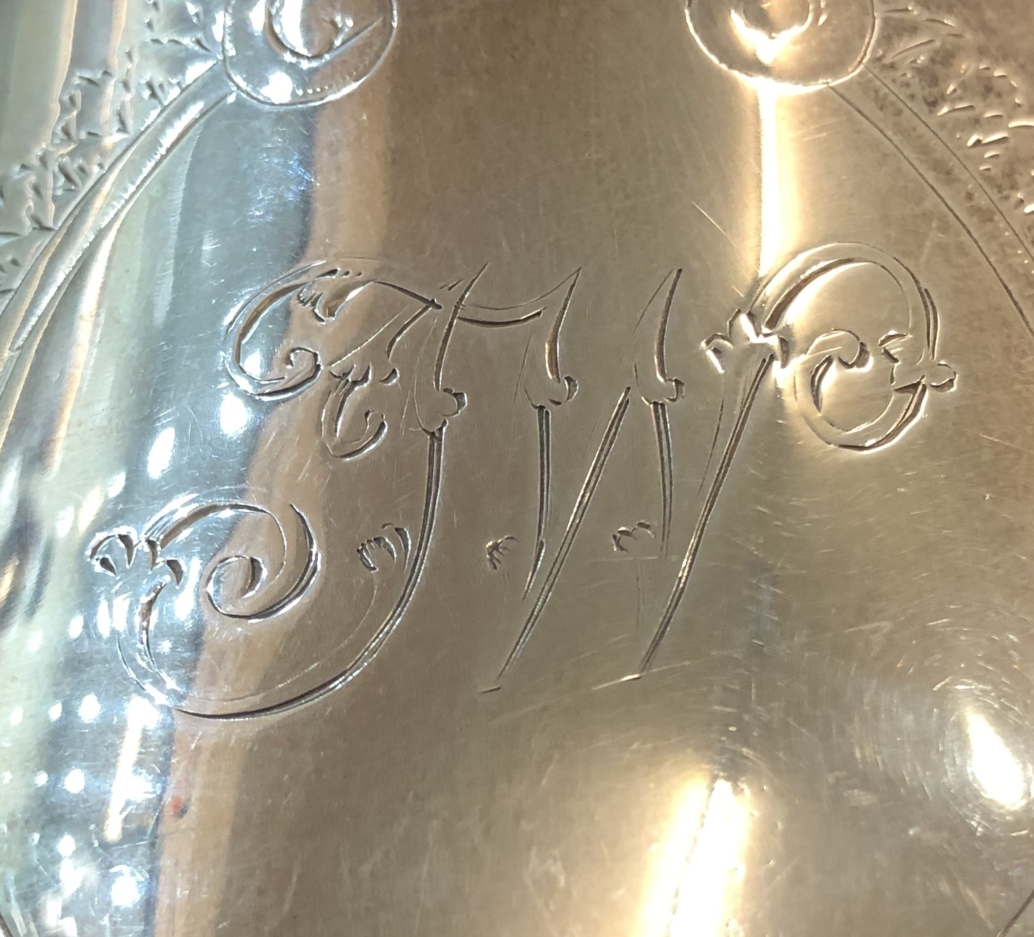 Large Victorian silver tankard London silver hallmarks measures approx. 14.5cm dia 10cm at widest - Image 6 of 6