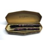 Conway Stewart 24 Fountain Pen and pencil set Maroon Hatched 14ct Gold Nib in original box