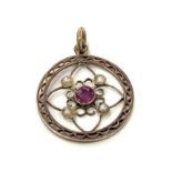 Amethyst and pearl gold pendant, total approximate weight 1.5g