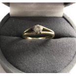 vintage 18ct gold diamond ring diamond measures approx 4mm dia weight 3.3g
