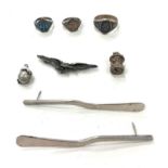 Selection Silver items, to include rings, pendants and spoons