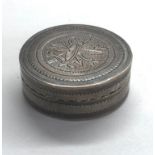 Antique silver pill / patch box measures approx 4.4cm dia by 1.8cm continental silver hallmarks