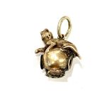 Gold charm with stanhope featuring a rat, total approximate weight 1.4g,