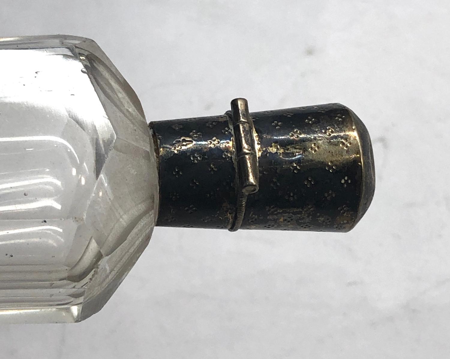 antique silver niello top perfume bottle in uncleaned condition measures approx 8.5 cm dutch sword - Image 3 of 5