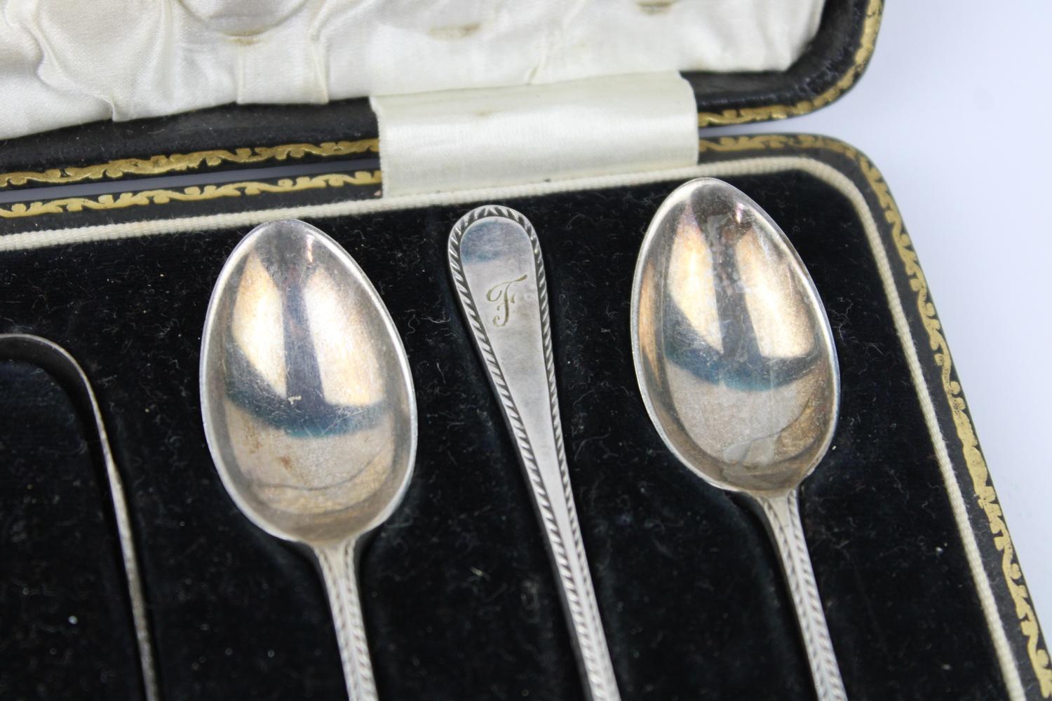 Antique Hallmarked 1916 Sheffield silver teaspoons with sugar tongs maker - Joseph Rodgers & Sons - Image 5 of 9