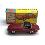 Original boxed corgi 307 E type jaguar with detachable top as shown condition