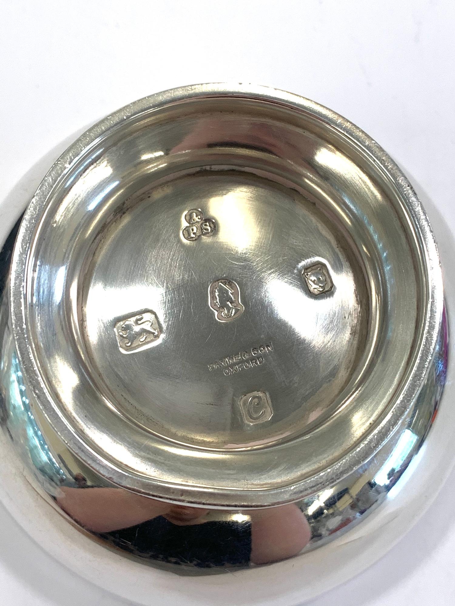 Vintage Hallmarked 1977 London silver bowl by payne & Son Oxford Diameter - 10cm In vintage - Image 2 of 3