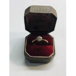 18ct Gold diamond ring weight 2.5g, as found condition uncleaned