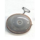 Antique gold mounted agate brooch measures approx 4cm by 3.2cm good condition frame not hallmarked