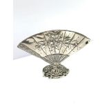 A rare French silver menu holder in the shape of an open fan circa 1900 59g