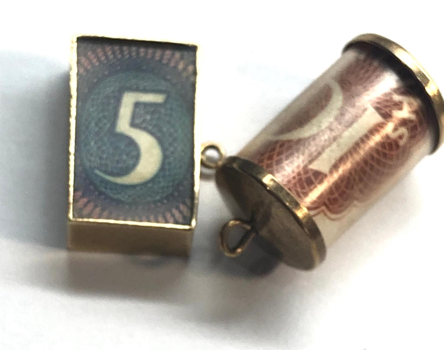 2 9ct gold note charms £5 and 10 shilling both in good condition