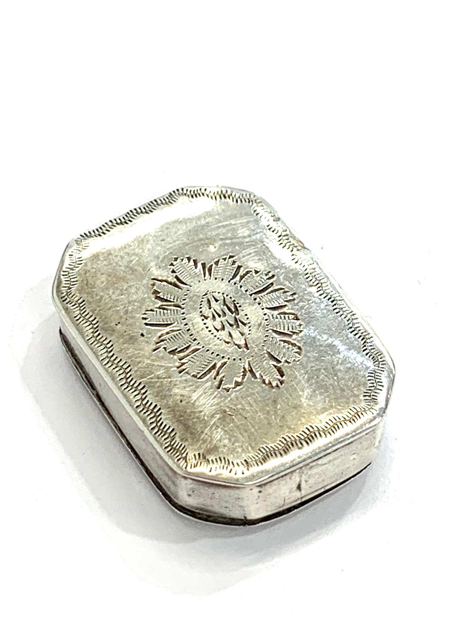 Antique Georgian silver pill box makers L&C Birmingham silver hallmarks age related wear please - Image 3 of 3