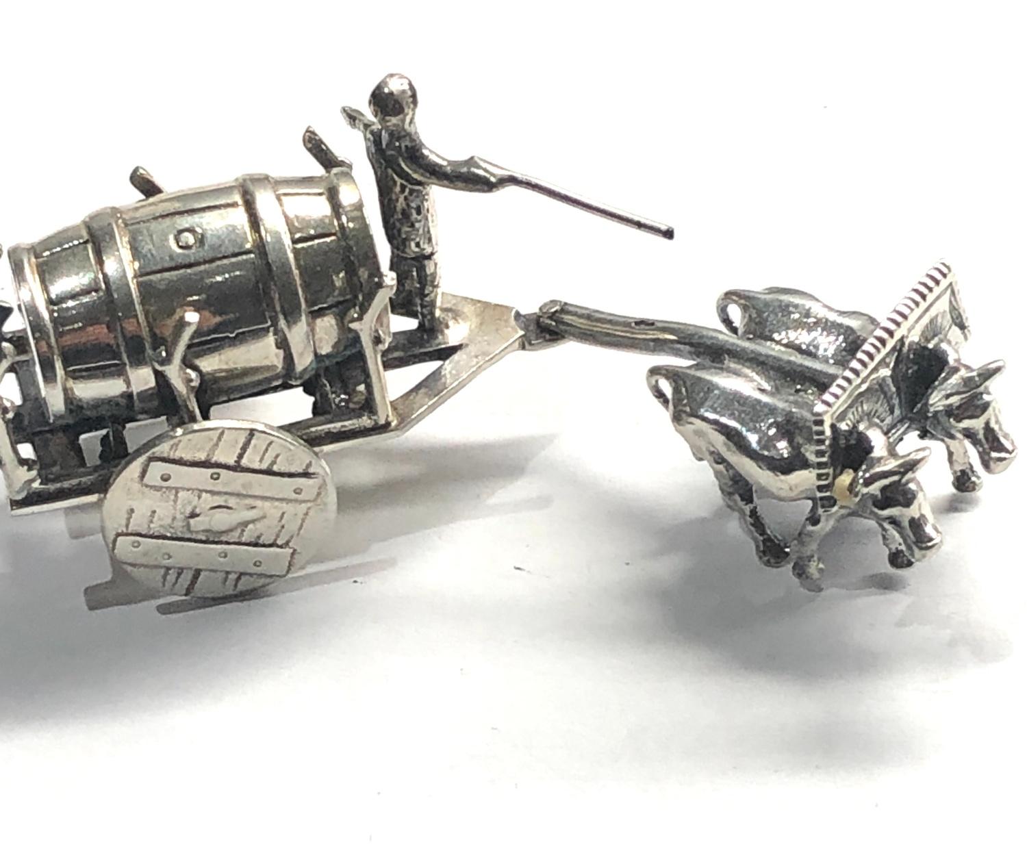 Dutch silver miniature oxen pulling barrel cart dutch sword silver hallmarks good condition 8cm wide - Image 2 of 2