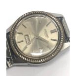 Vintage Seiko automatic 6206-8110 watch is in working order but no warranty given glass scratched