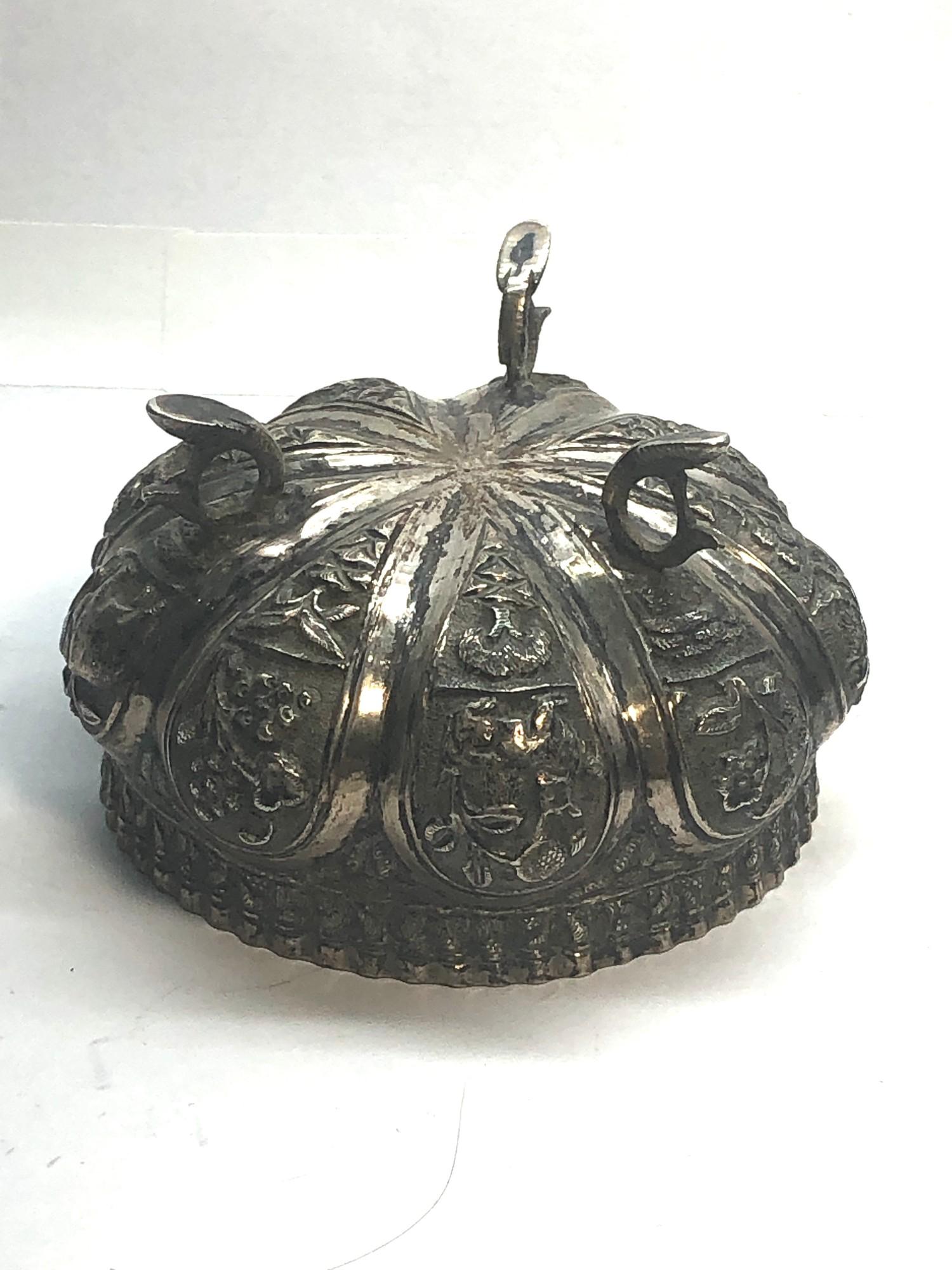 Antique asian embossed silver bowl measures approx 9cm dia height 5cm weight 73g please see images - Image 3 of 3