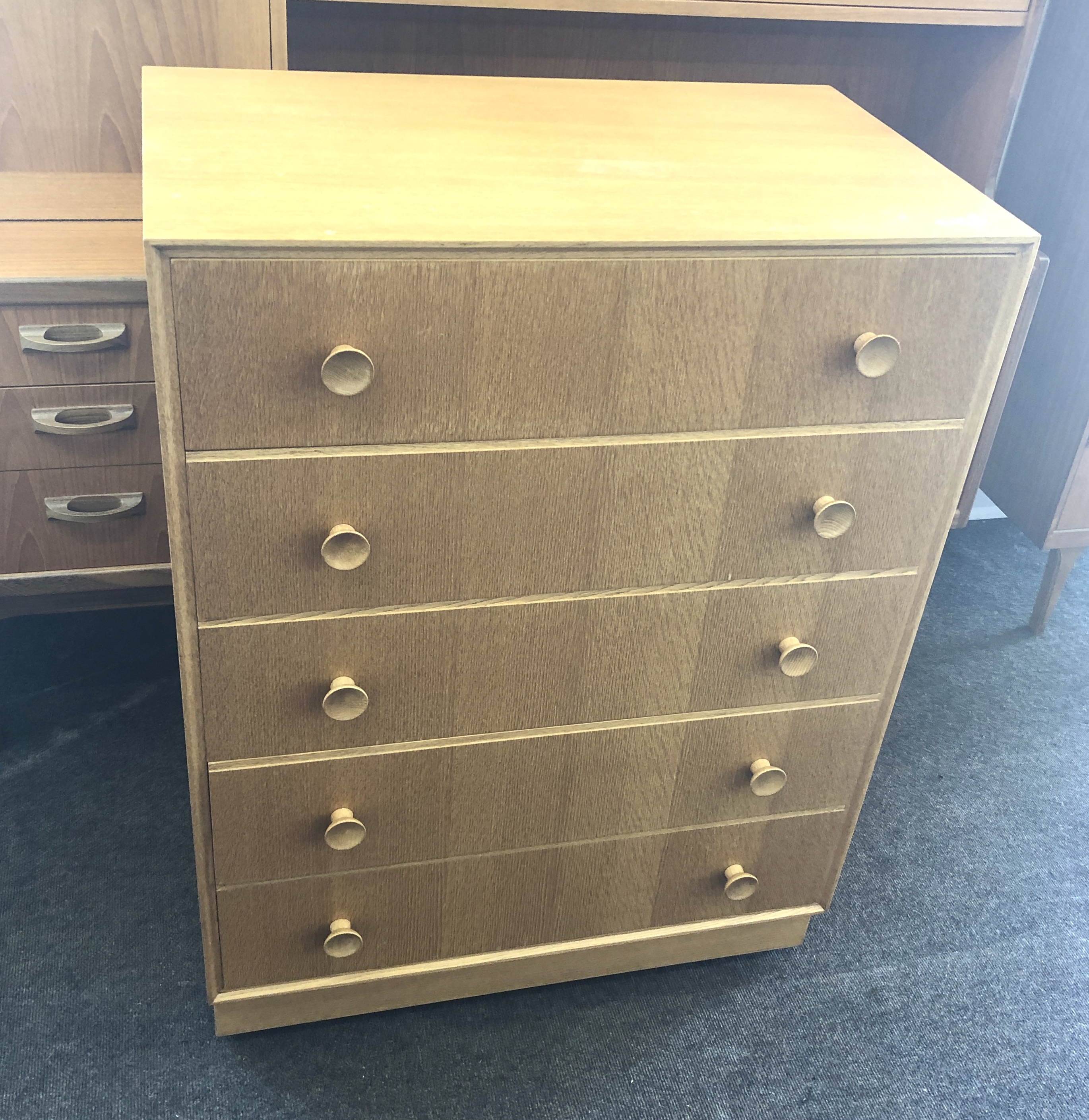 Retro light oak five draw chest of draws, measures approx width 30" depth 18" height 40" - Image 2 of 3