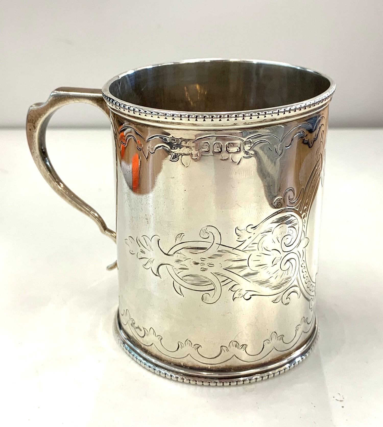 Silver christening mug weight 113g