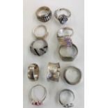 10 Vintage silver dress rings weight 58g