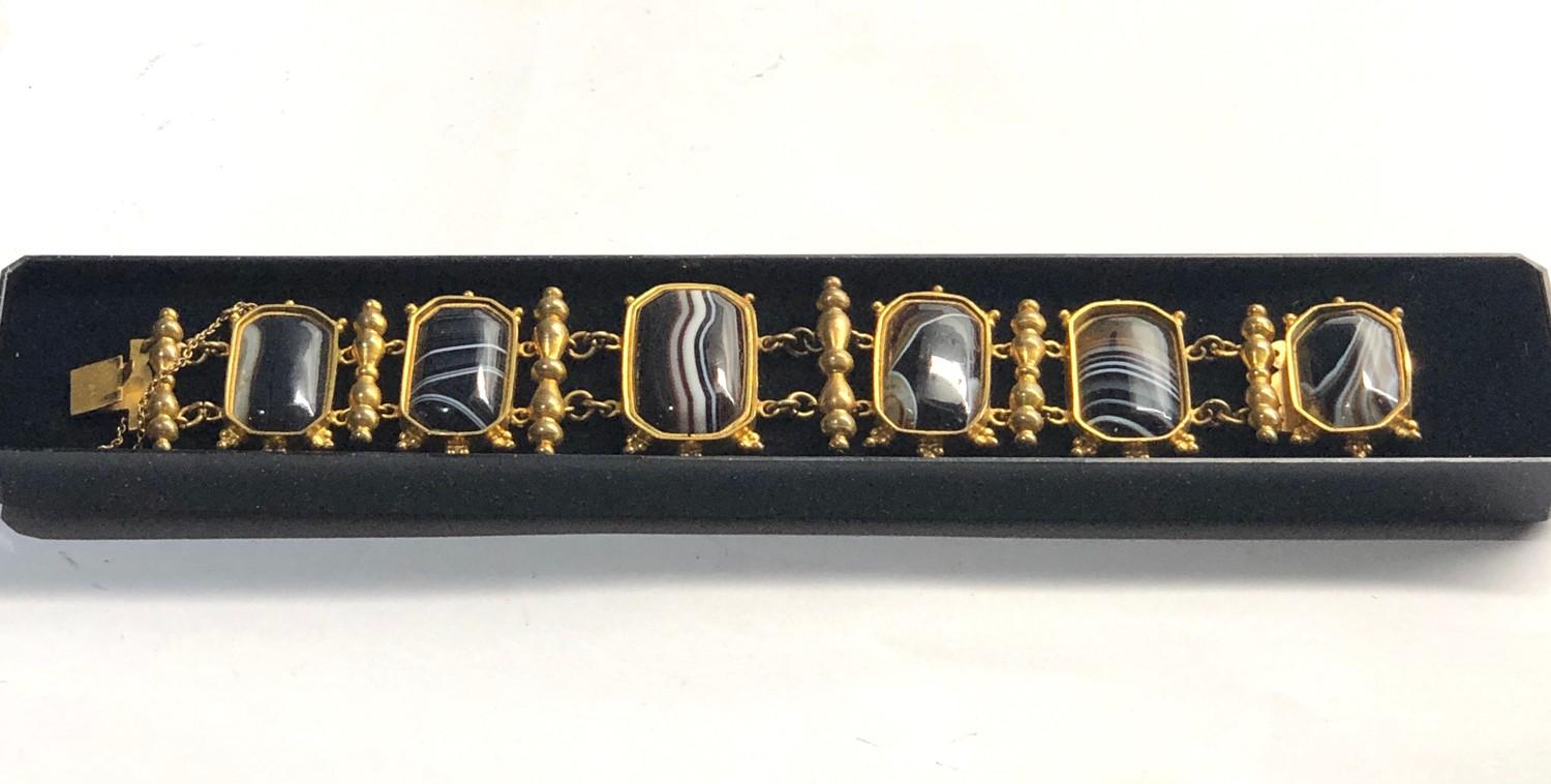 Georgian / victorian banded agate bracelet - Image 2 of 8