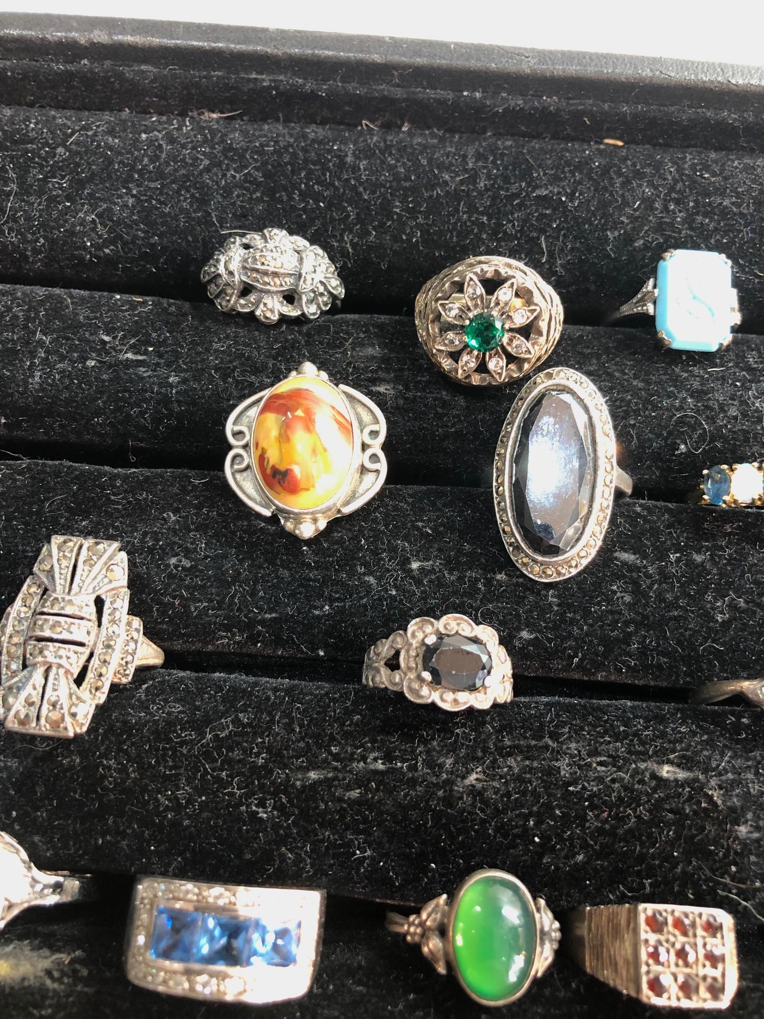 Tray of 45 antique vintage silver rings set with semi precious and paste stones please see images - Image 8 of 9