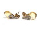 Small 9ct gold stone set earring hallmarked 9k weight 2.1g