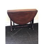 Antique victorian mahogany sutherland table