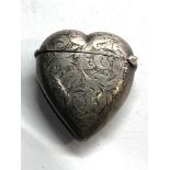 Antique silver heart shaped vesta / match striker