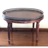 Mahogany gallery tray small table