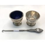 2 Silver salts 1 missing liner silver weight 80g with silver button hook a/f