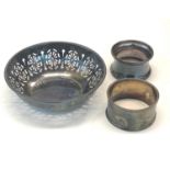 2 Silver napkin rings and a silver sweet dish weight 100g
