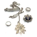 Selection of silver jewellery weight 68g