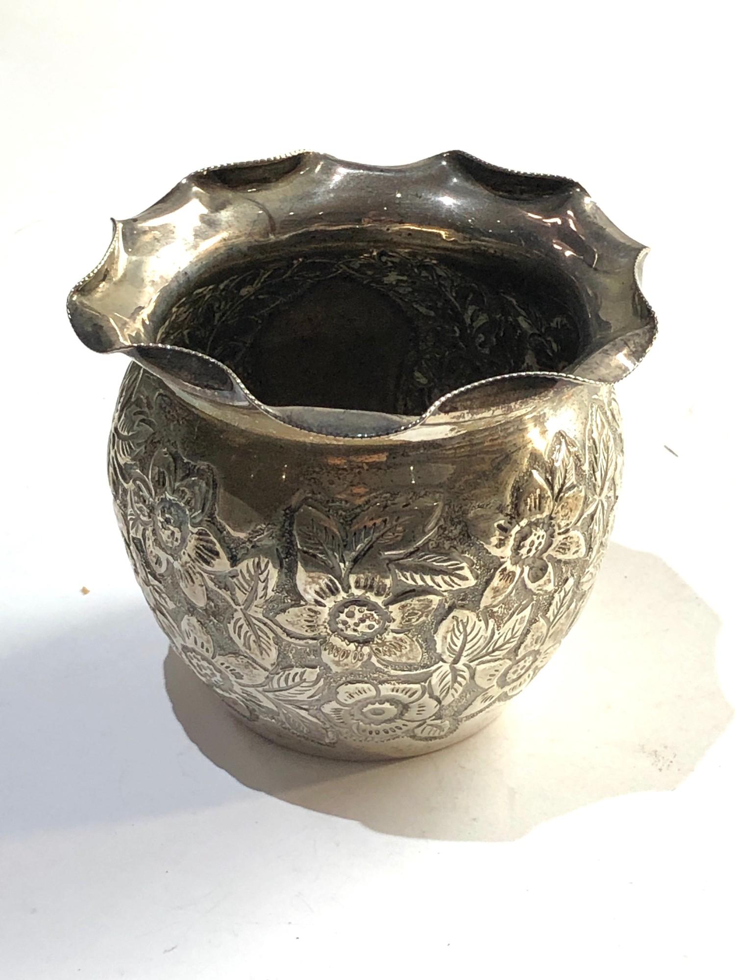 Antique silver floral embossed pot measures approx 9.5cm dia height 8cm weight 90g Birmingham silver